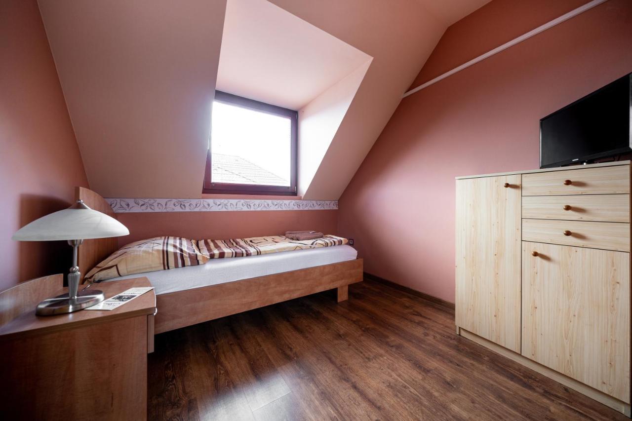 Szenti Vendeghaz Bed & Breakfast Yanıkkale Dış mekan fotoğraf