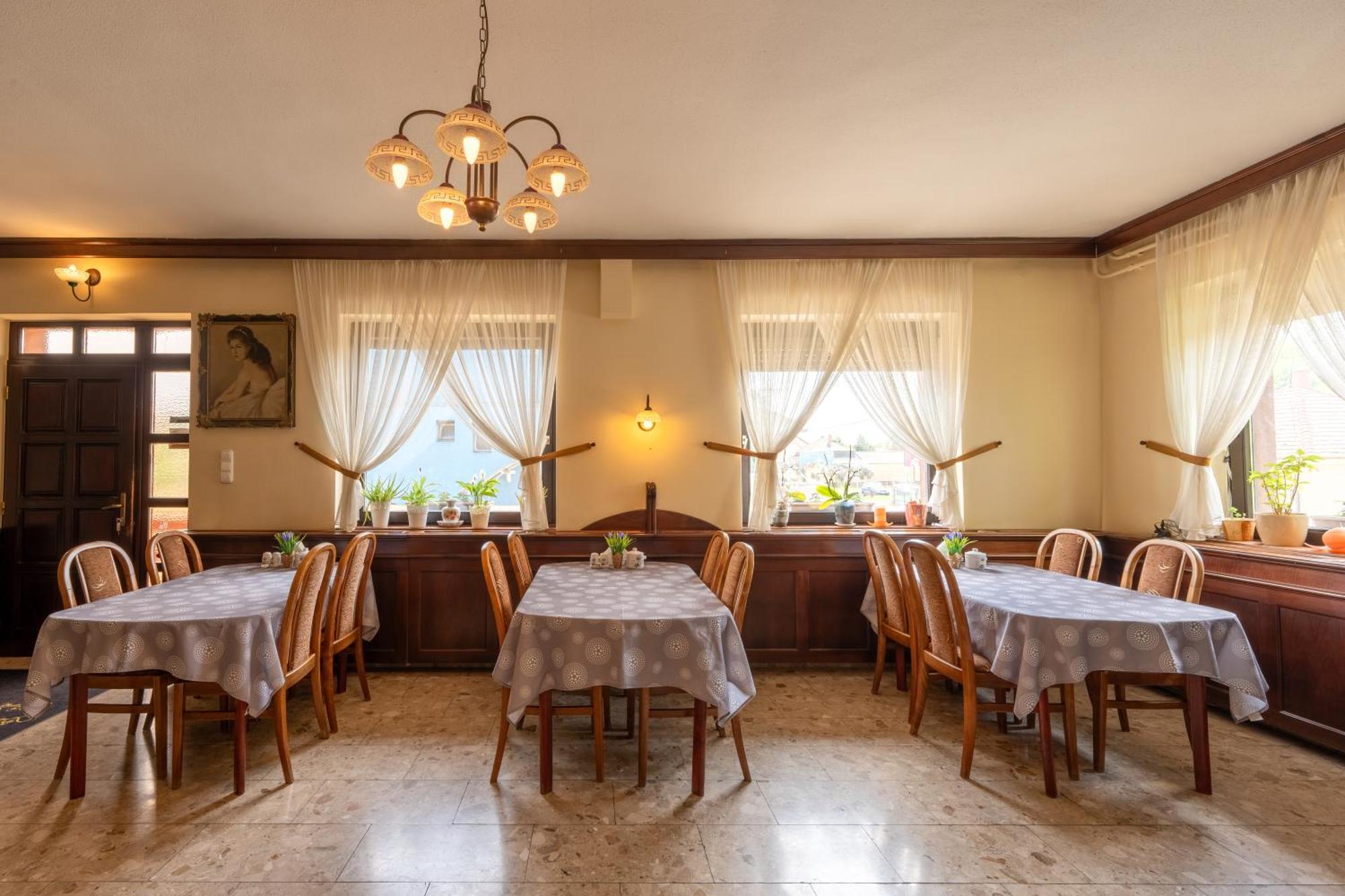 Szenti Vendeghaz Bed & Breakfast Yanıkkale Dış mekan fotoğraf