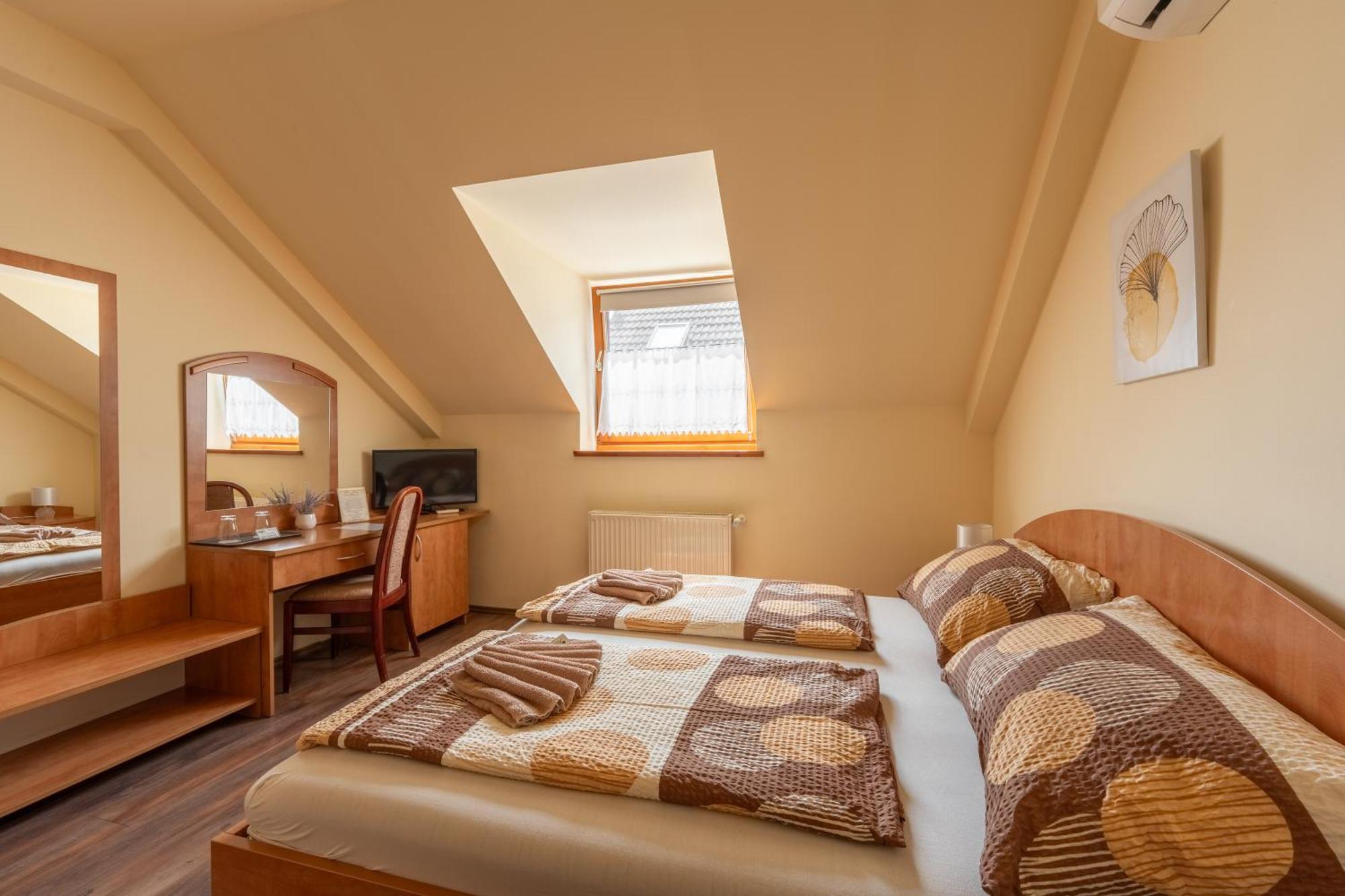 Szenti Vendeghaz Bed & Breakfast Yanıkkale Dış mekan fotoğraf