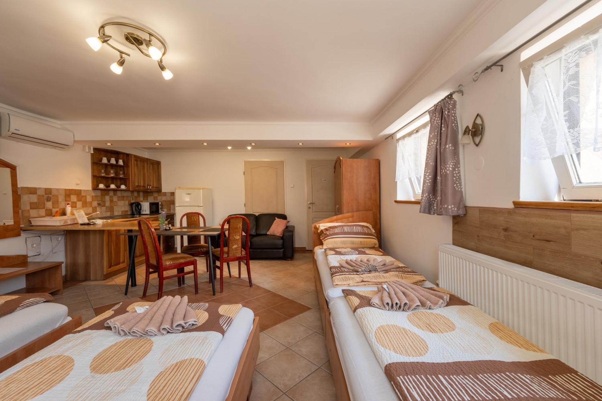 Szenti Vendeghaz Bed & Breakfast Yanıkkale Dış mekan fotoğraf
