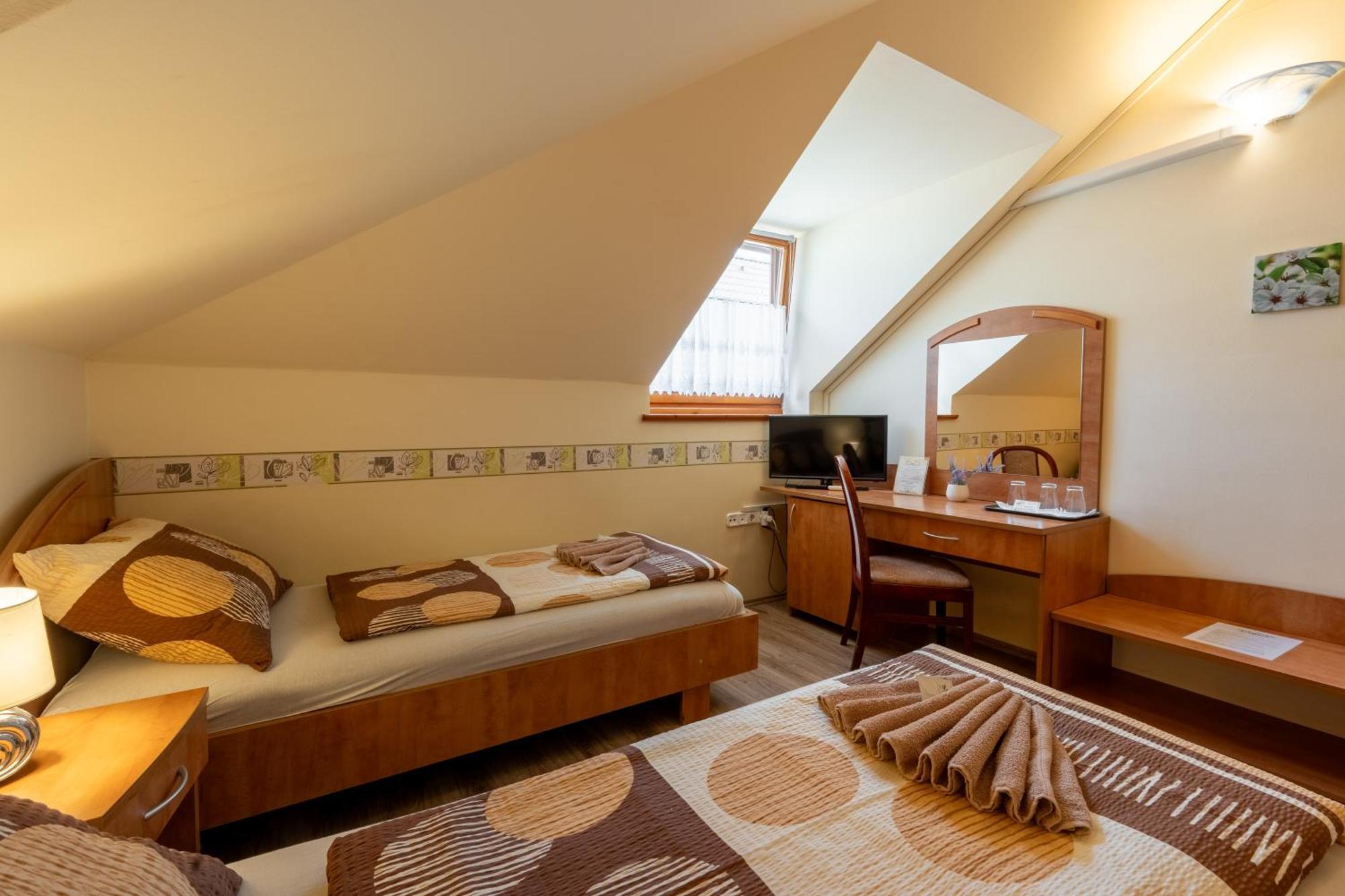 Szenti Vendeghaz Bed & Breakfast Yanıkkale Dış mekan fotoğraf